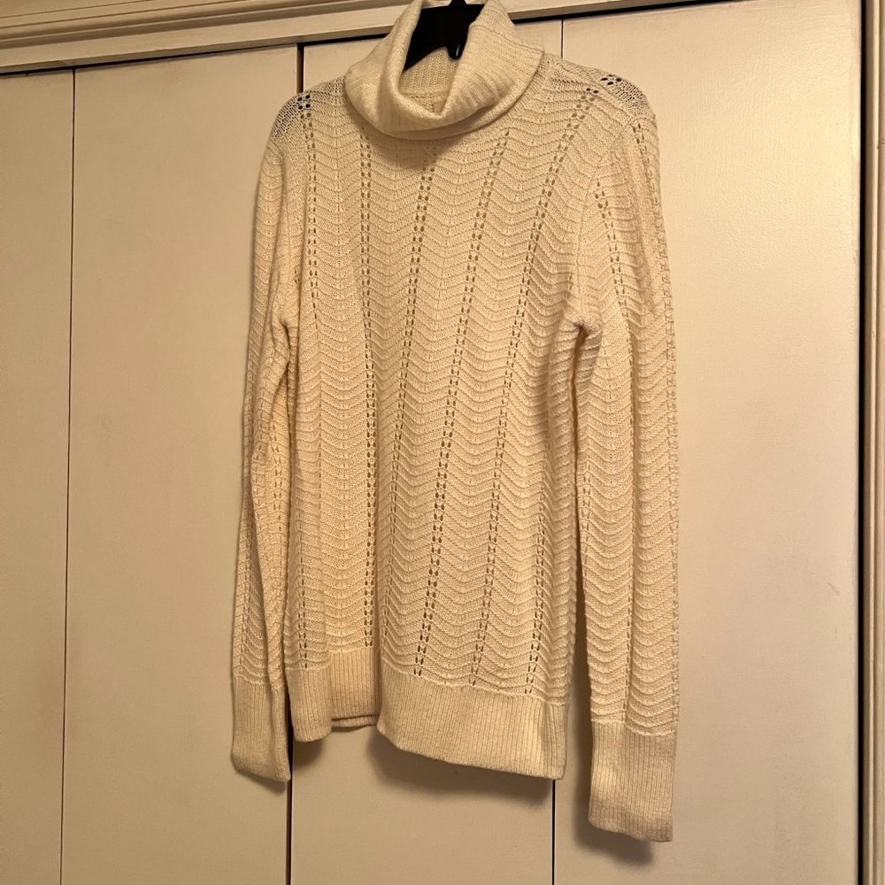 NWT! LOFT Off White Tunic Sweater with Cutouts, Size Medium
